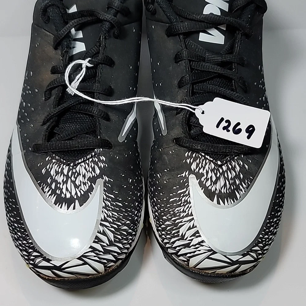 Nike Vapor Shark2 Fastflex mens 7 low top football cleats athletic black white